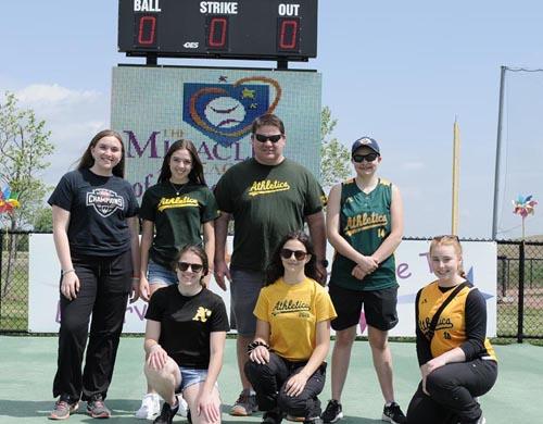 Local Baseball Teams Volunteer